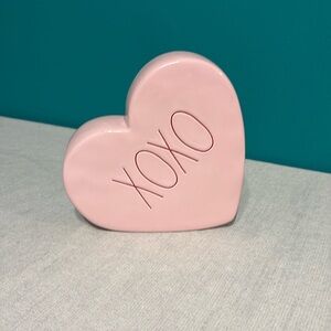 Rae Dunn Valentine’s Day ceramic heart